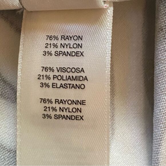 Chico's So Slimming Zebra Print Crop Pants Size 0.5 - Picture 4 of 12